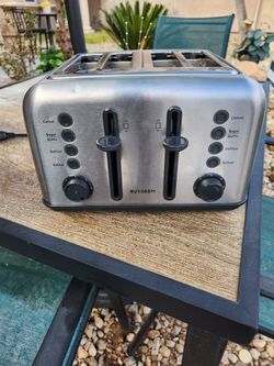 Buydeem Toaster Bagel Muffin Maffine 4 Slice Stainless Steel Mint Condition Works Like New Barely Used Tetails For $70 + Tax See All Pics 50% Off $35 