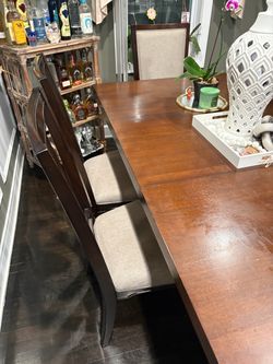 Comedor con 6 sillas