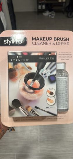 Makeup brush cleaner