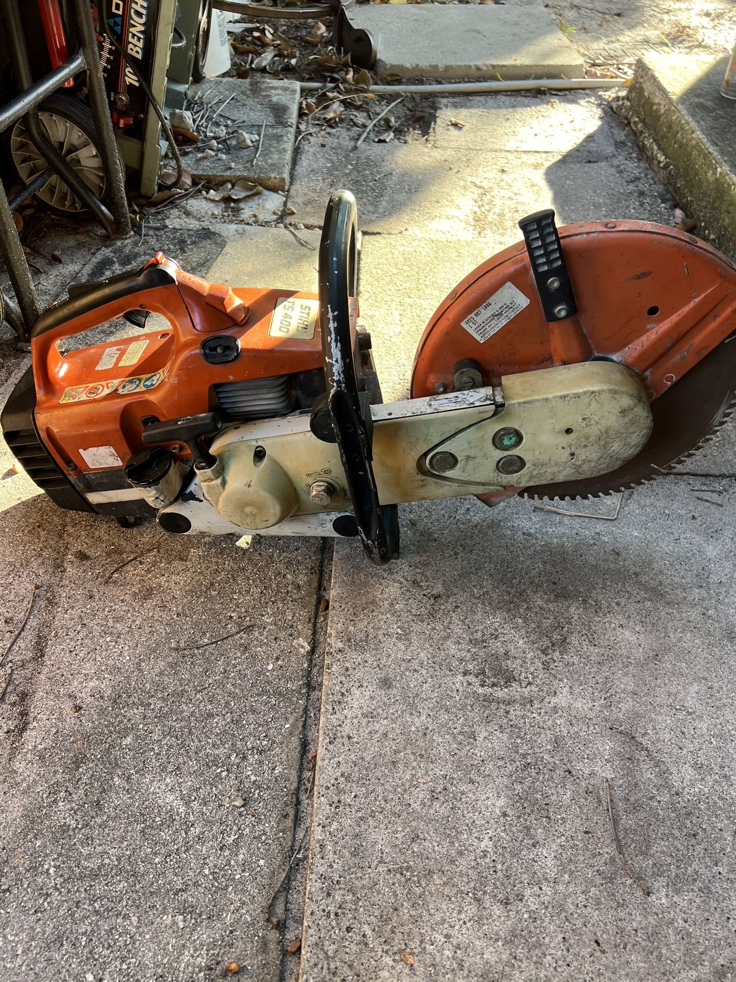 A NICE COMMERCIAL STIHL CONCRETE SAW TS400 WORKS GREAT