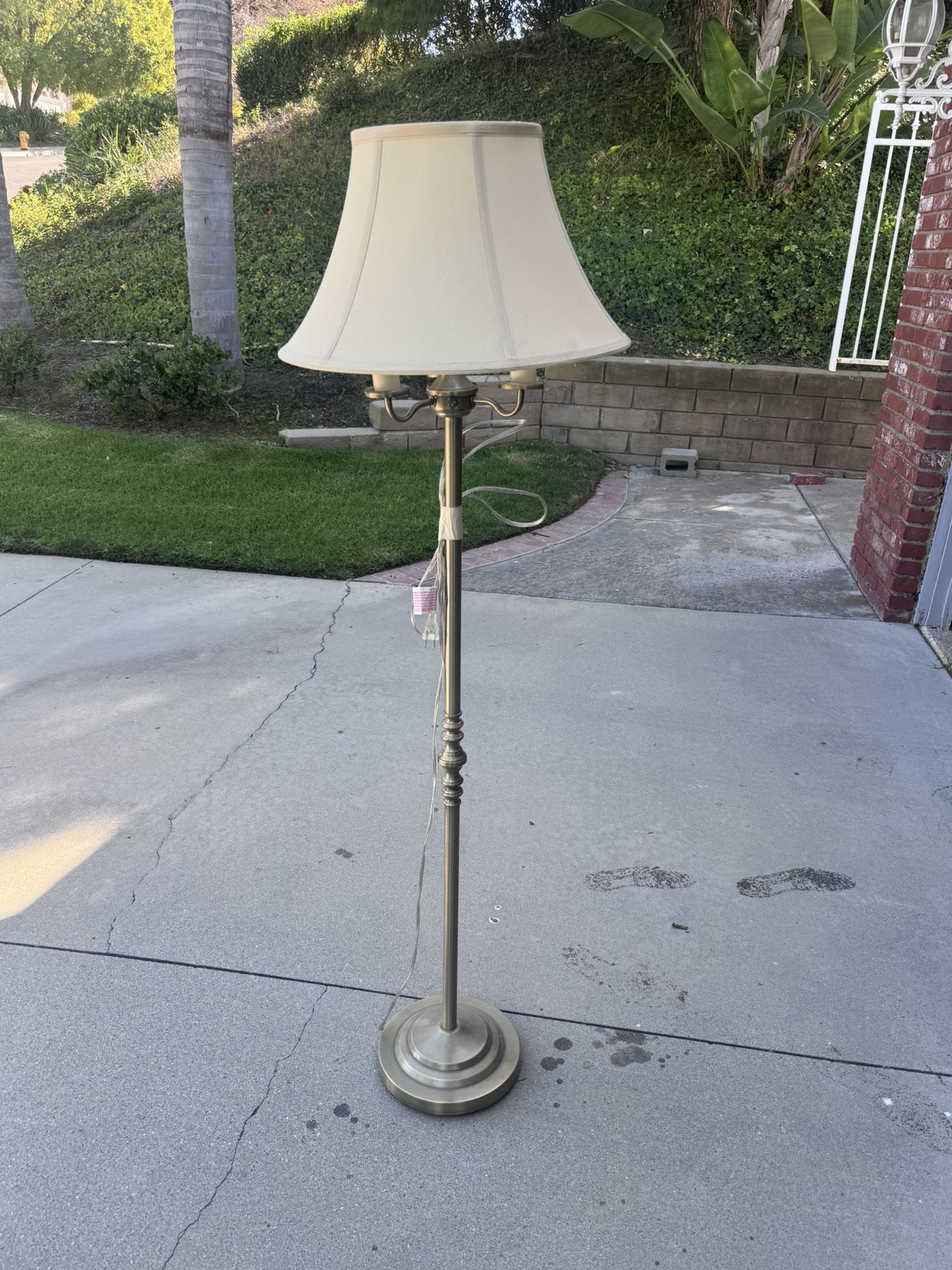 3 Standing Lamp