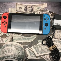 36751-1 NINTENDO SWITCH WITH CHARGER