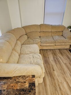 Corner Couch!!