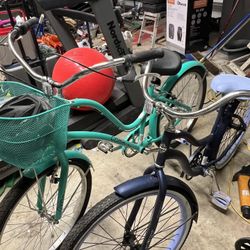 2 Women’s Bikes