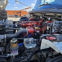 2014 Freightliner M2 106