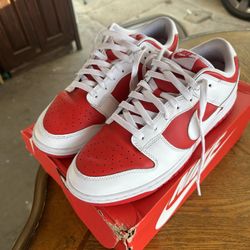 Nike Dunk Low Championship Red