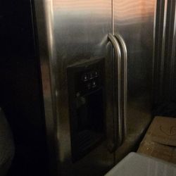 Maytag Stainless steel fridge