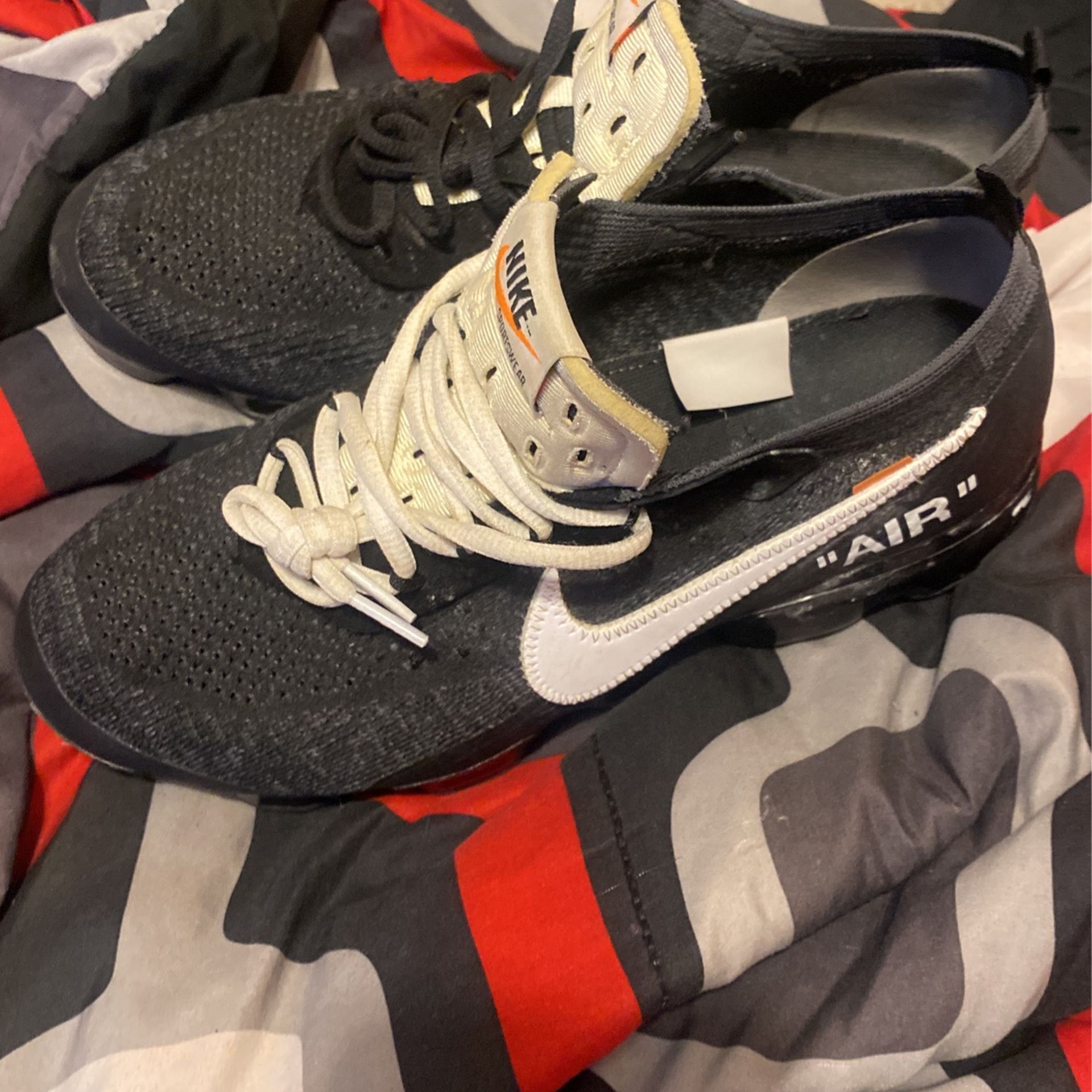 Off white vapormax Clothing