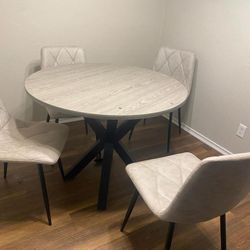 Dining table for Sale in Dallas, TX - OfferUp