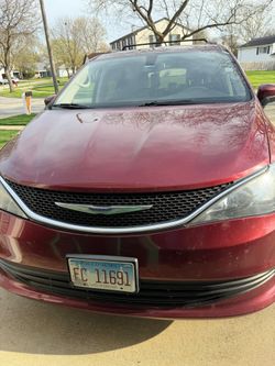 2020 Chrysler Voyager