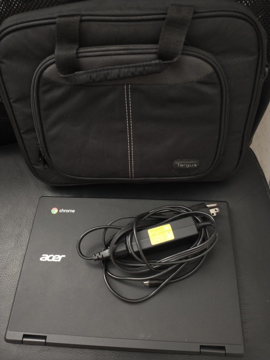 Acer Chromebook 2-1 Tablet Laptop Like New