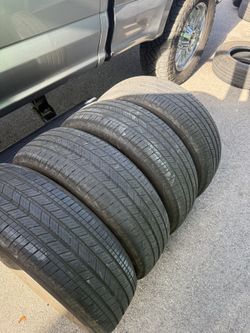 225/65/17 Michelin Set 