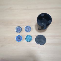 Adjustable Cup holder & Coasters 