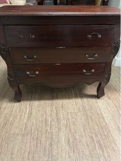 Vintage, Cherry Finish 3 Drawers Wood Dresser