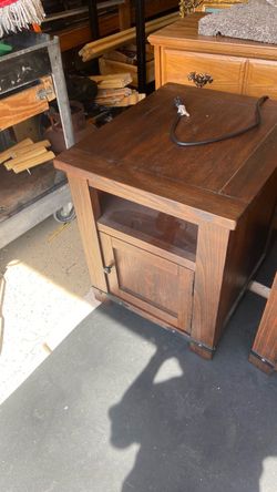 Nightstands  and coffetable