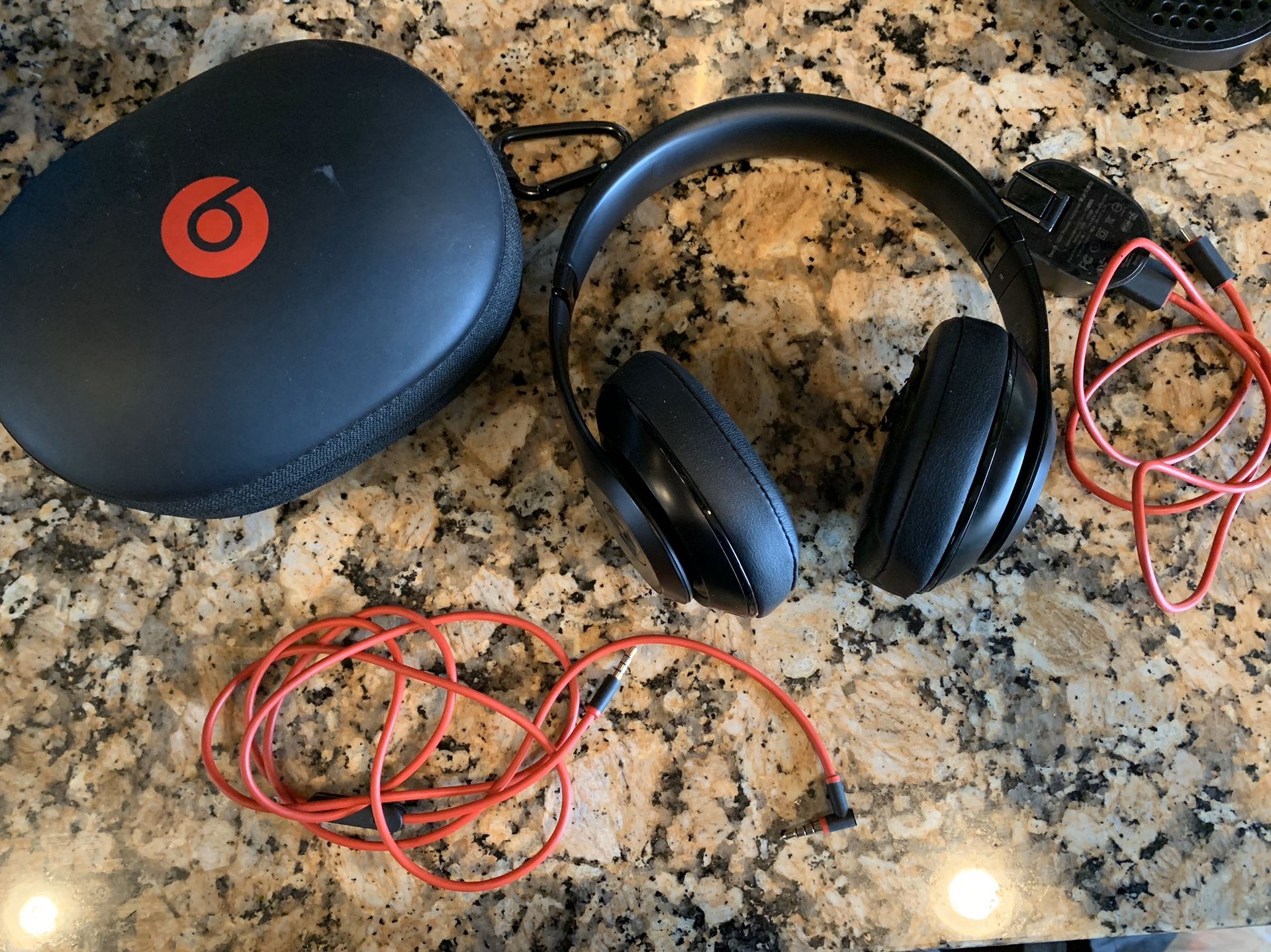 Beats Studio Wireless/Noise Cancelling Headphones