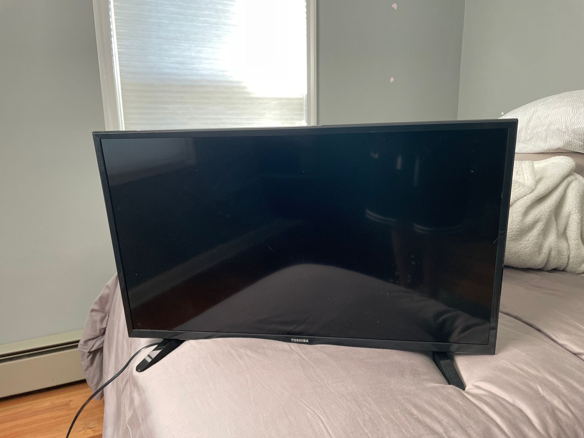 Toshiba 32 inch tv