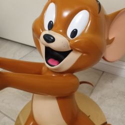 Tom And Jerry Life Size Statue Jerry Mouse Made Out Of Hard Plastic Heavy Piece On Gold Plate