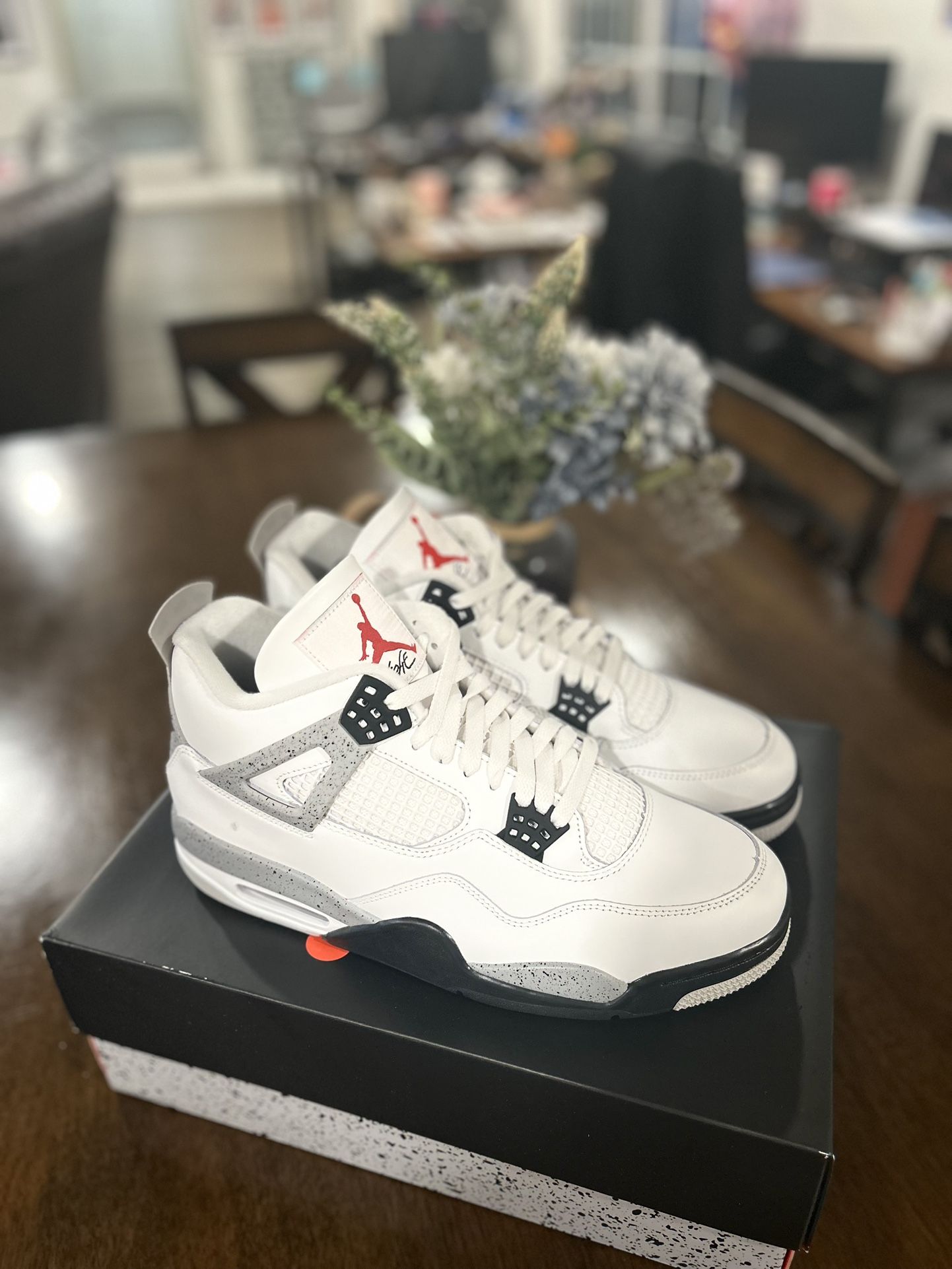 Jordan 4 Retro White Cement