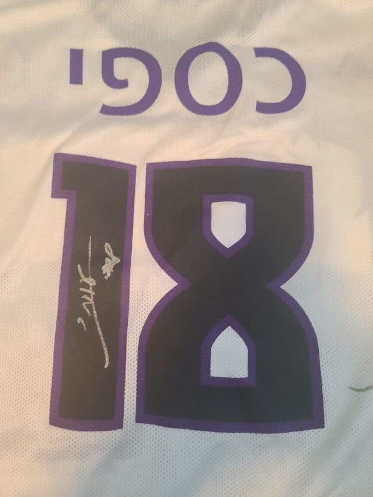RARE Omri Casspi Sacramento Kings Hebrew Name Signed Jersey XL