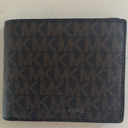 Michael Kors Wallet – Stylish Designer Wallet, Unused - Need Gone Today!