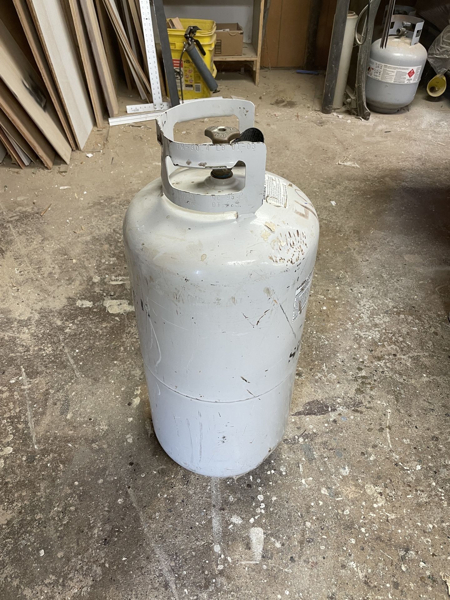 40 Lb Propane Tank FULL Of Gas