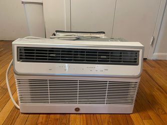 Through the wall air conditioner