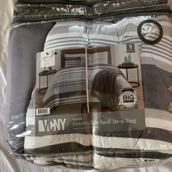 Bedroom /Bed-in-a Bag Queen Size 