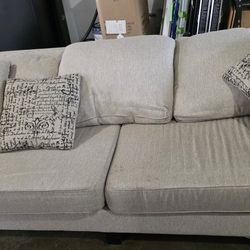 Couch (Convertible Bed)