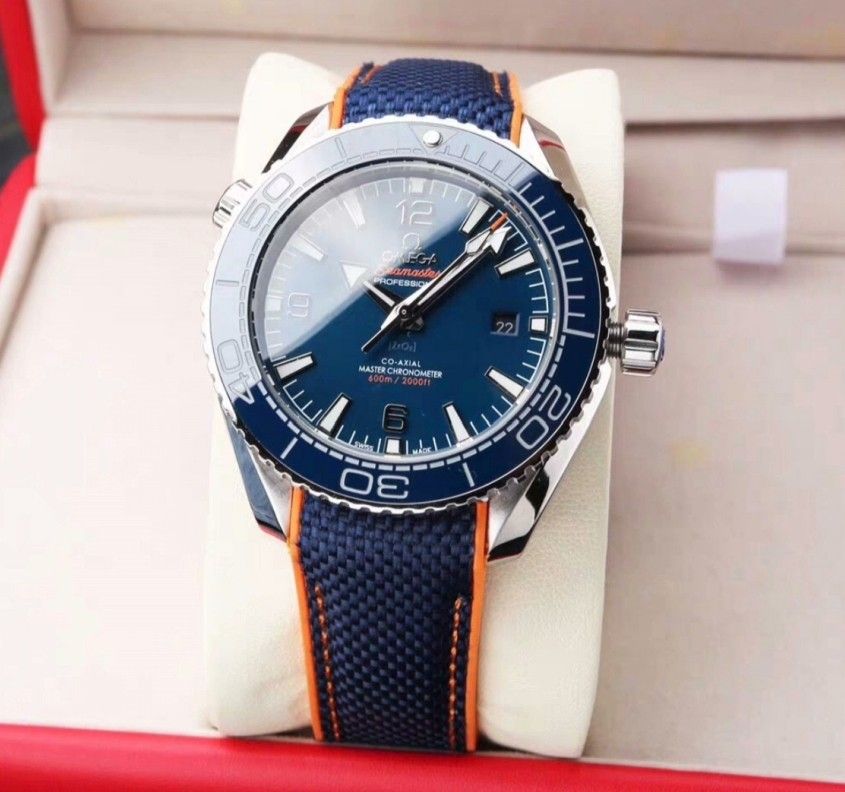 Men's automatic mechanical watch, 41 mm, quarter orange, brand new with box