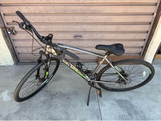 Giordano Hybrid Bike 700