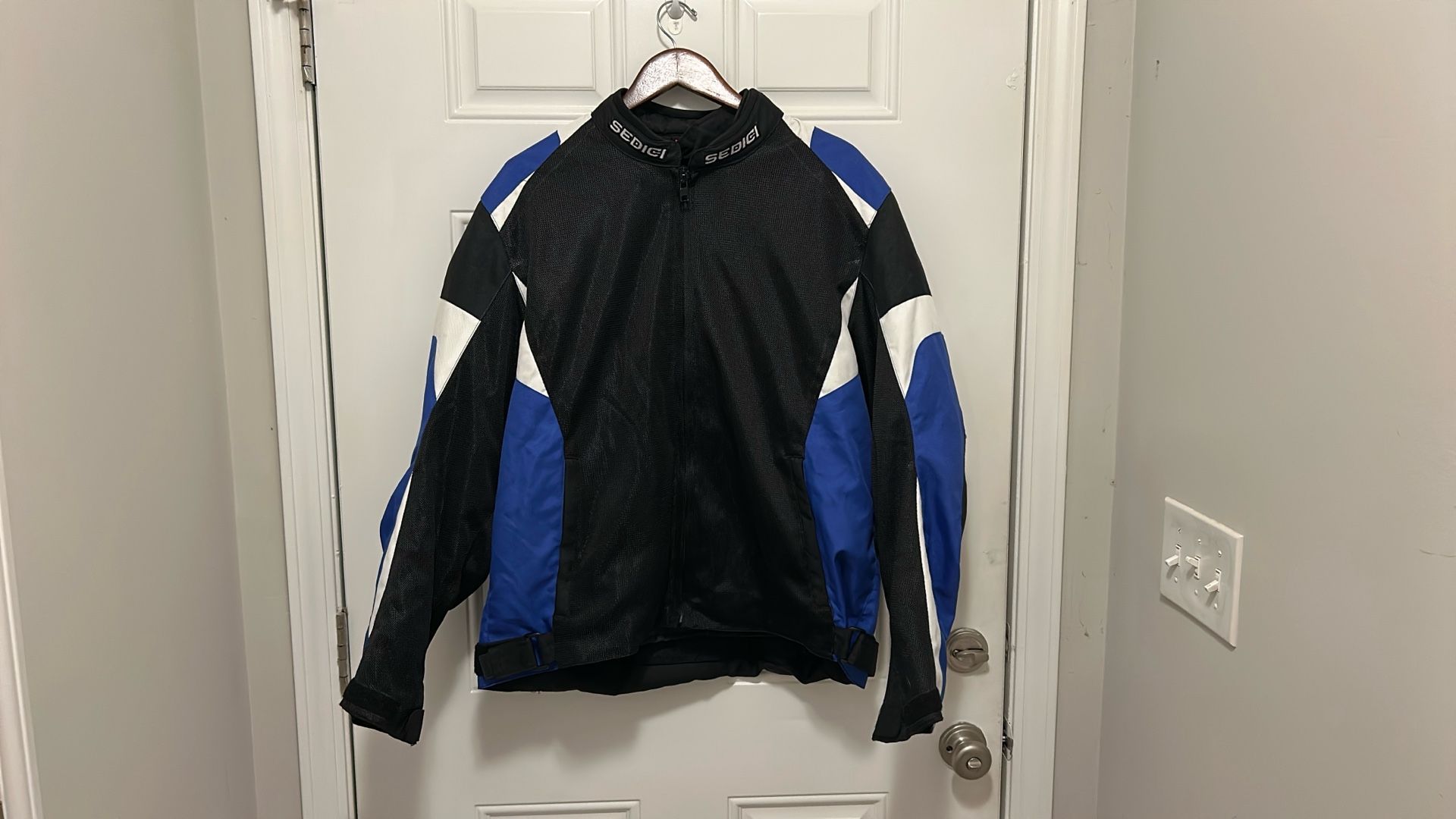 SEDICI Federico Men's Jacket, Black/Blue/White, 2XL $80 OBO