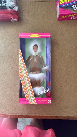 Collectors Edition-Dolls of the World-Artic Barbie