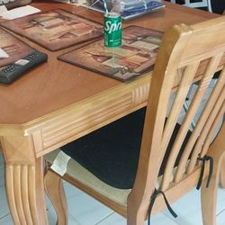 Everything Must Go, Moving Sale