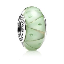 ʕ·ᴥ·ʔAuthentic Pandora Green Murano Looking Glass Charm
#790925