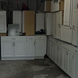 Kitchen Cabinets, doors,formica top