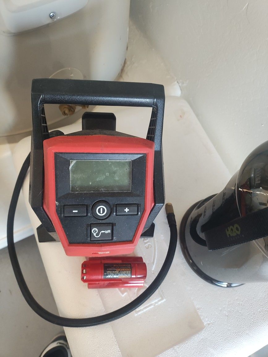 Milwaukee Compressor