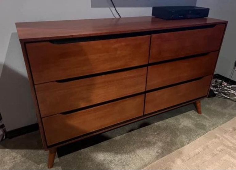 New Mid Century Modern Dresser! Includes Free Delivery 🚚!