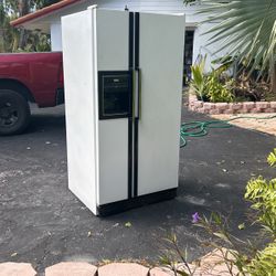 Vintage Two Door Refrigerator And Freezer With Ice Maker 