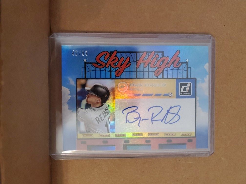 Pittsburgh Pirates STAR Bryan Reynolds Autograph Insert Parallel Refractor 45/99 #