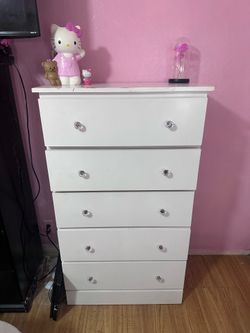 ✨ White 5-Drawer Dresser with Crystal Knobs ✨