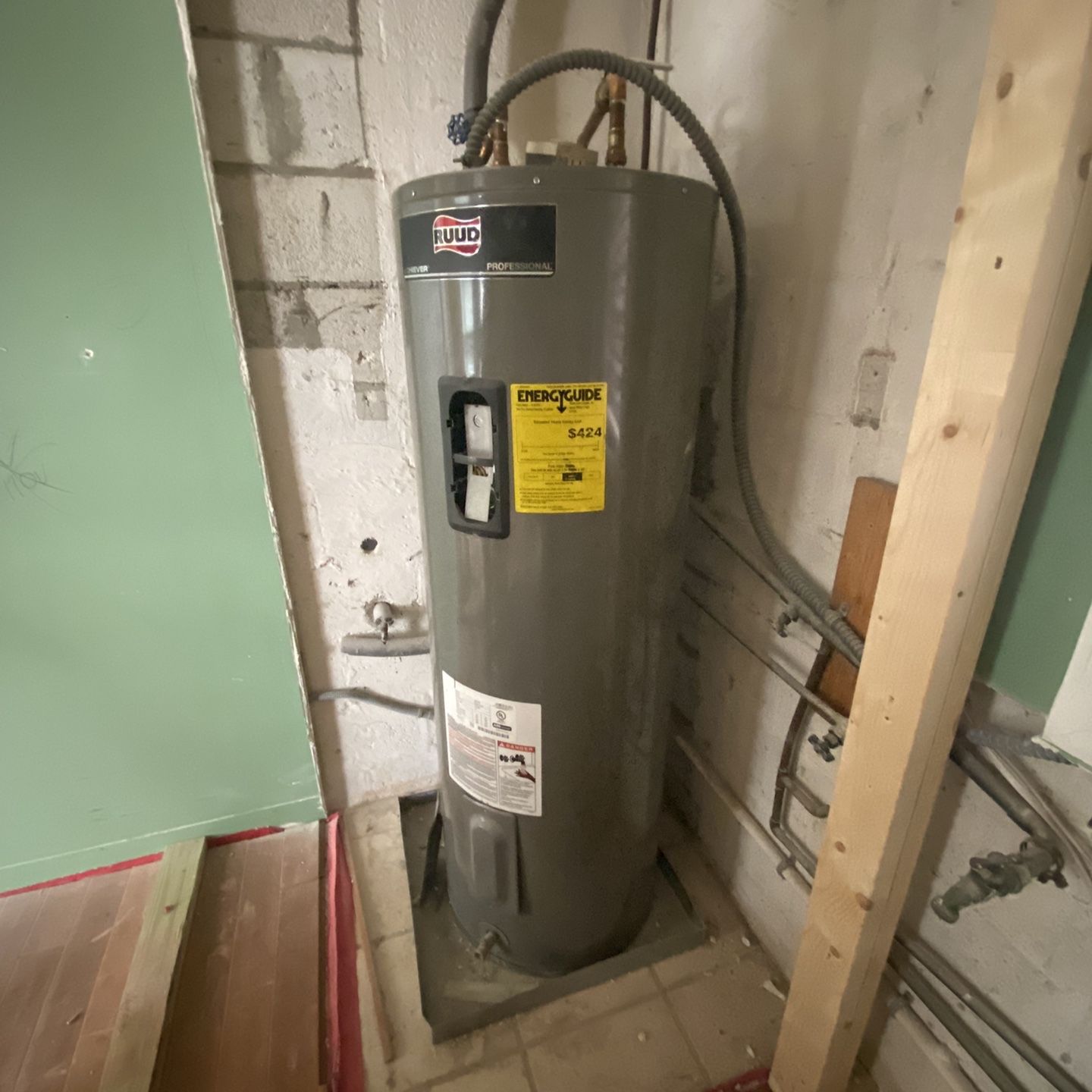 Ruud 50 gallon Water Heater for Sale in Palm Beach Shores, FL - OfferUp