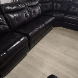 SECTIONAL GENUINE LEATHER RECLINER ELECTRIC BLACK COLOR.. DELIVERY SERVICE AVAILABLE ✅💥🚚