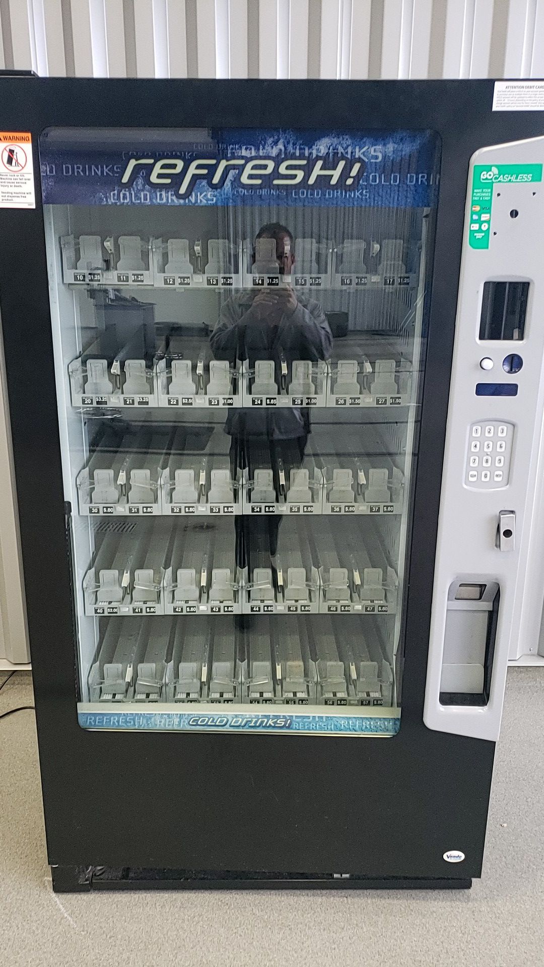 40 selection drink vending machine