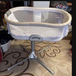 Halo Bassinet Swivel Sleeper
