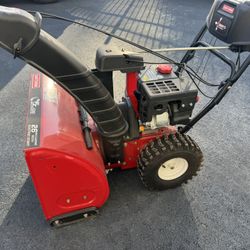 Like New Craftsman Two Stage Snowblower EZ Steer 206cc Engine, Electric Start w/26” Clearing Width