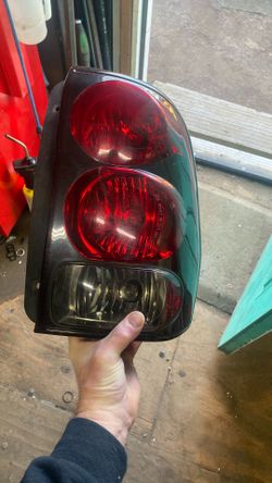 Trailblazer 03 Taillights
