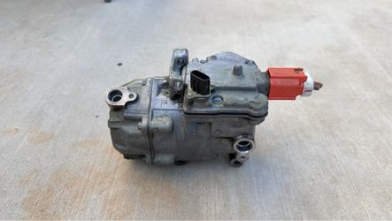 2015 Toyota Prius A/C Compressor OEM Denso ES14C – 042(contact info removed)