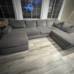Sectional couch
