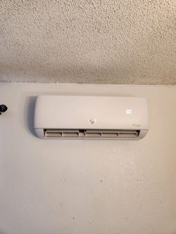 MINI-SPLIT INSTALLATION ● AC REPAIRS ● MAINTENANCE